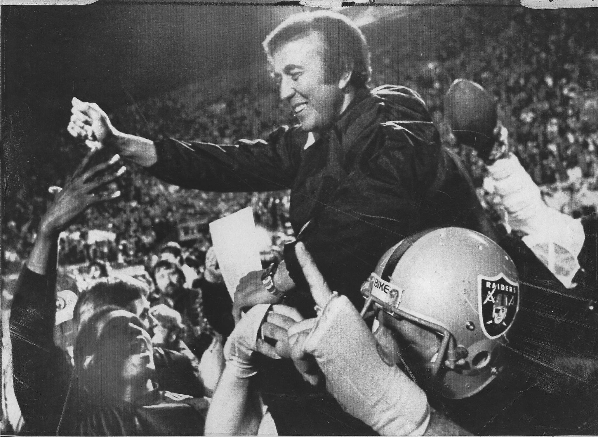 Raiders' Tom Flores blazed path for Panthers' Ron Rivera