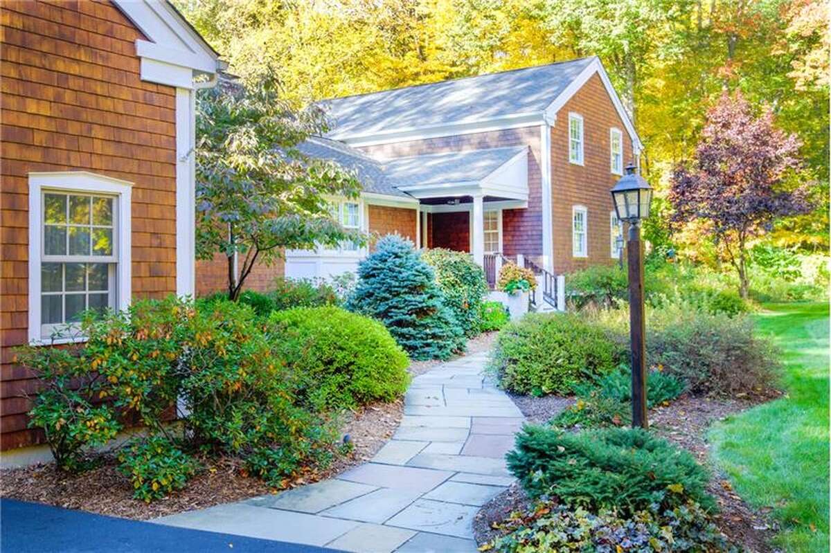 Median home values in sw connecticut s best school districts
