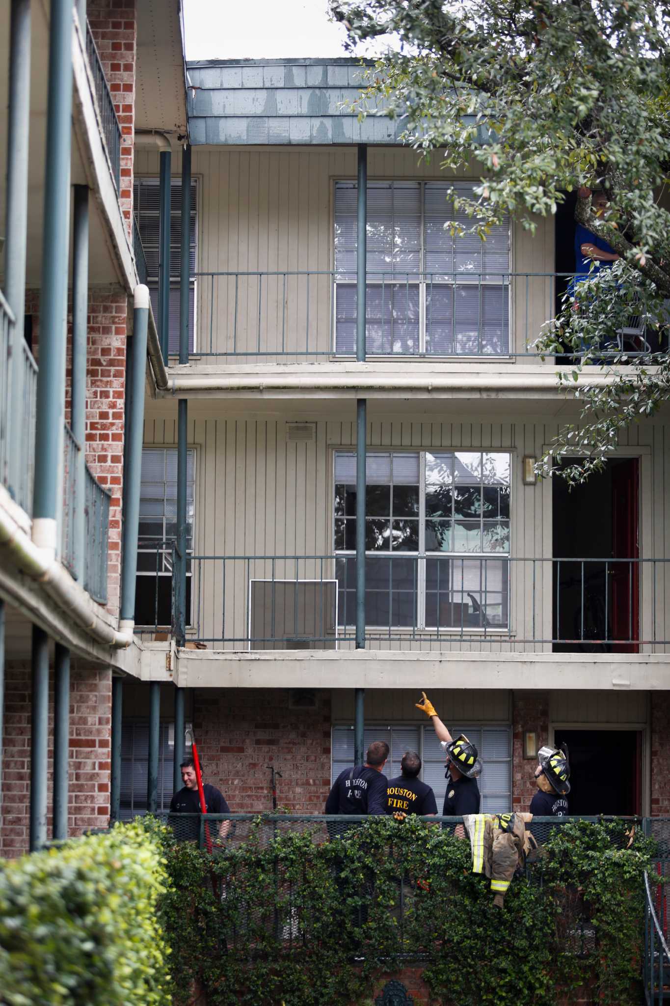 Menilowned apartments slated for wrecking ball