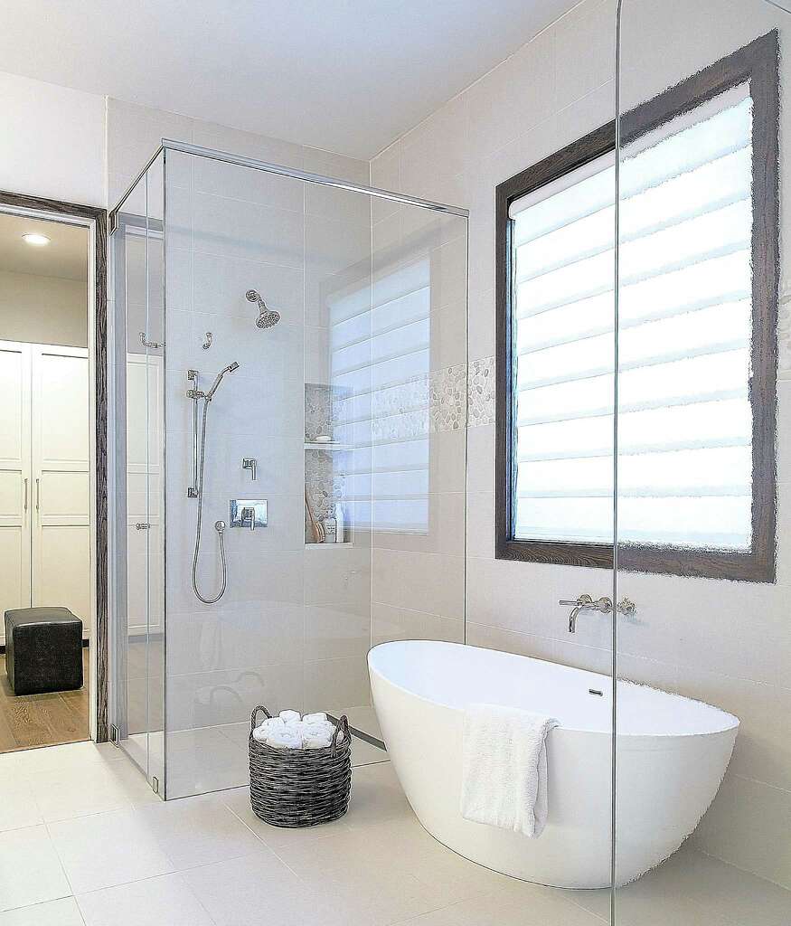 Bathroom With Separate Shower And Bathtub Credainatcon Com Bathroom Remodel Separate Tub And Shower 23 Best Closet