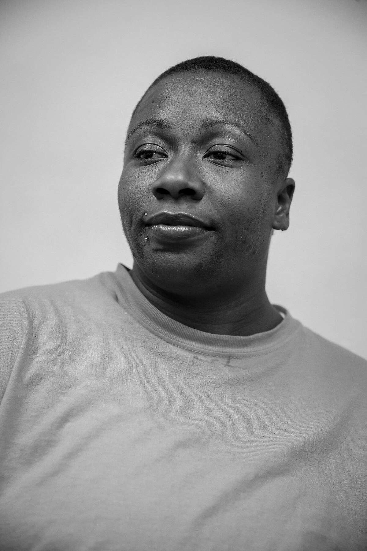 For a decade, Robert Gumpert has been taking portraits and recording stories of the inmates in the San Francisco jail system. 11 December 2015: San Francisco, CA. SF CJ 2: Tameika Smith. Story: 5 poems. Audio