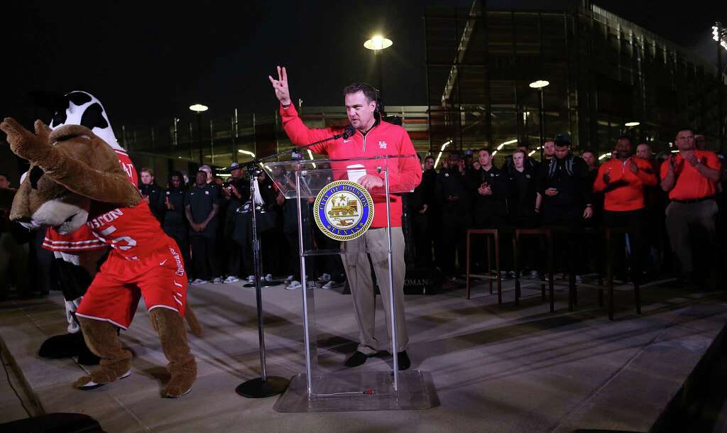 Uh Football Season Ticket Sales Remain Brisk Sfgate