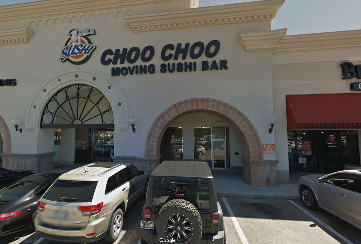 Choo Choo Japanese Restaurant 1675 S Voss Road, Houston, Texas, 77057 Demerits: 10 Inspection Notes: Observed black accumulations, white lime scale, and brown/black build-up in the ice machine; Employee without hair restraint; Sushi held at room temperature.