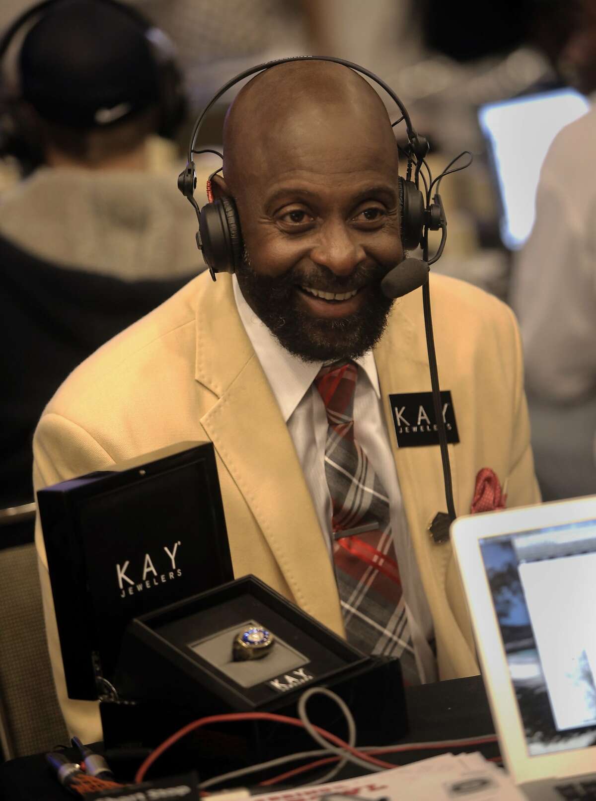 Jerry Rice talks with the rings of truth at Super Bowl events