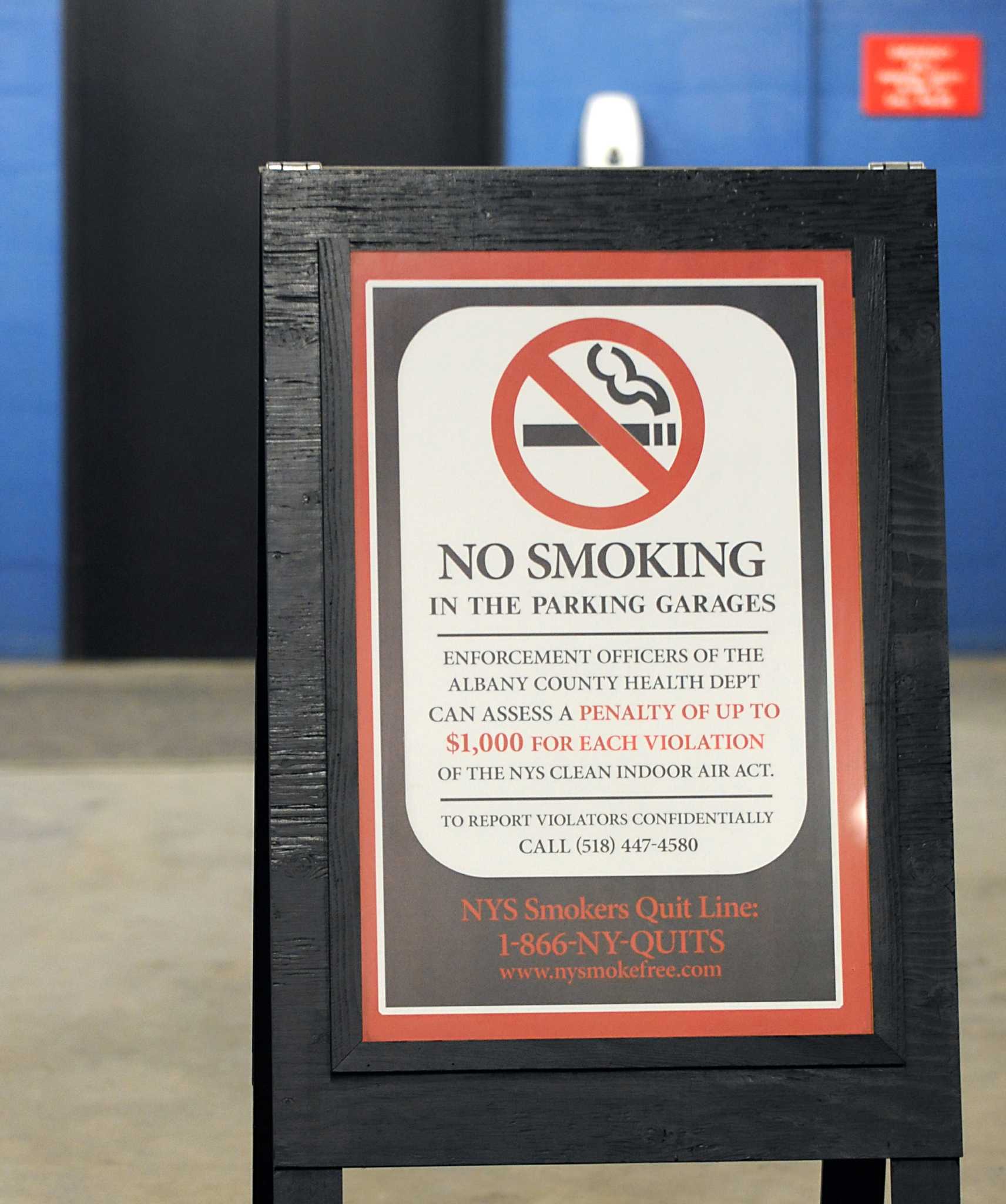 do i need id to buy cigarettes DidYouKnow To purchase Alcohol or Tobacco Products in New Hampshire only  the following IDs can be used? 1) A Driver's License issued by a State,  U.S. Territory, or Province of Canada🇺🇸🇻🇮🇨🇦 2)