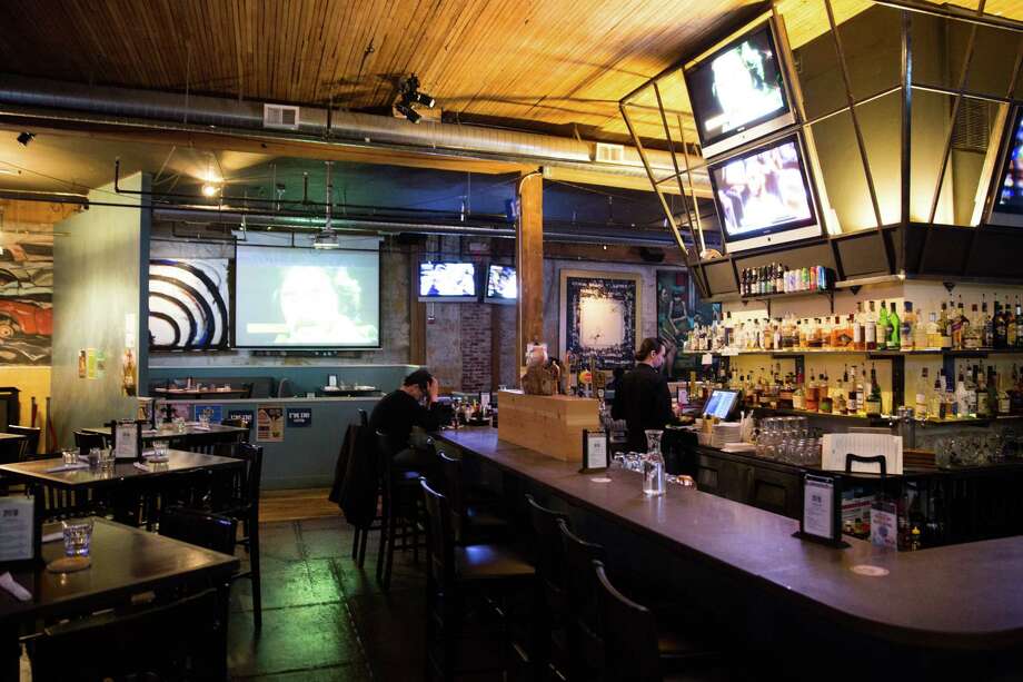 Seattle S Best Sports Bars Newstimes
