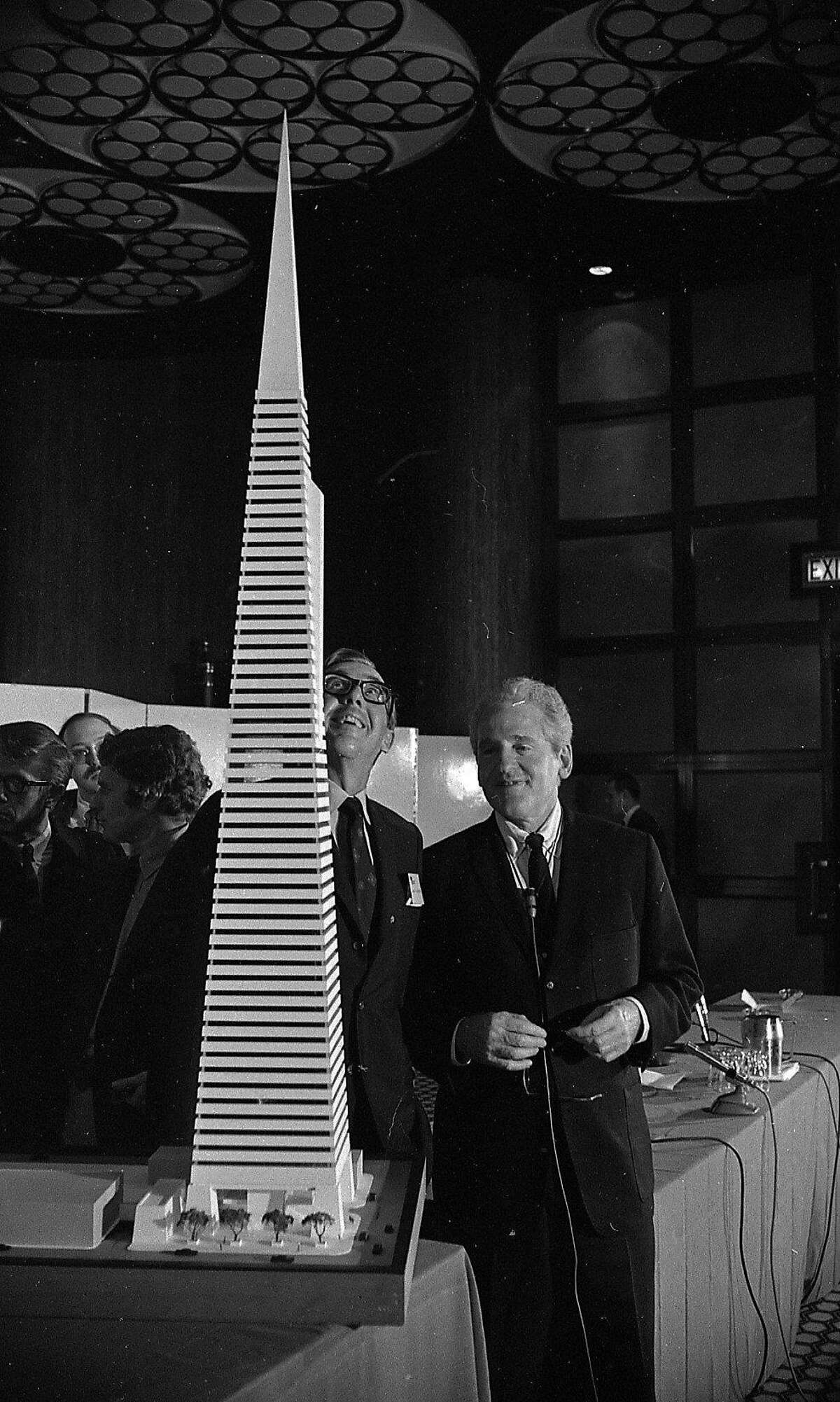 泛美金字塔大楼的模型正在规划中照片拍摄于1969年1月1日