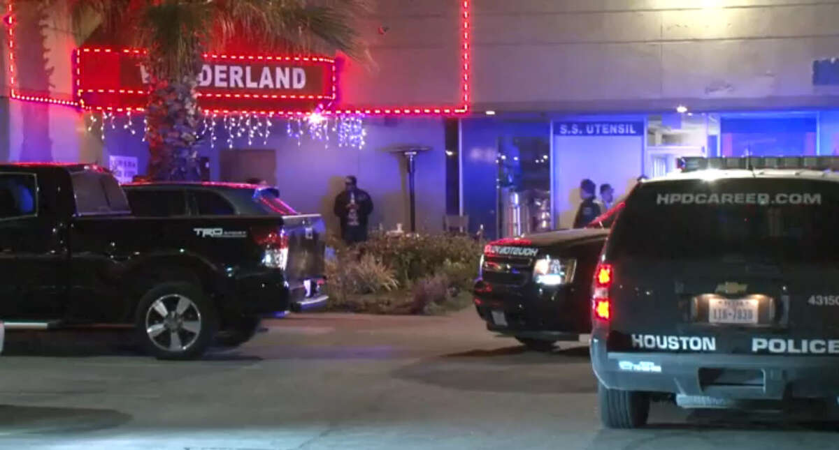 Houston rapper shot inside Wonderland strip club restroom overnight