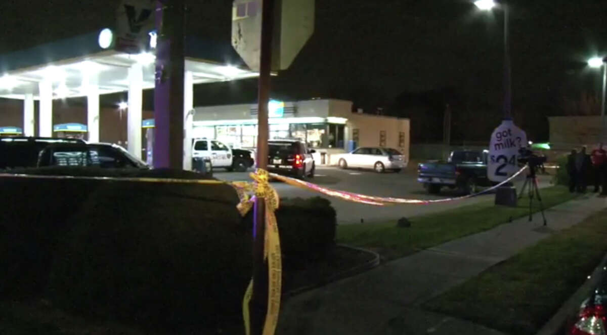 Officer Shoots Convenience Store Robbery Suspect In SE Houston