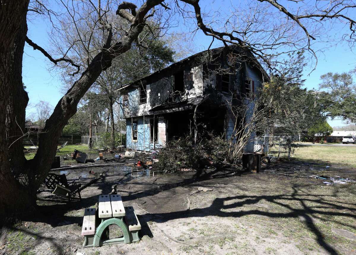 3 dead in Houston suburb house fires