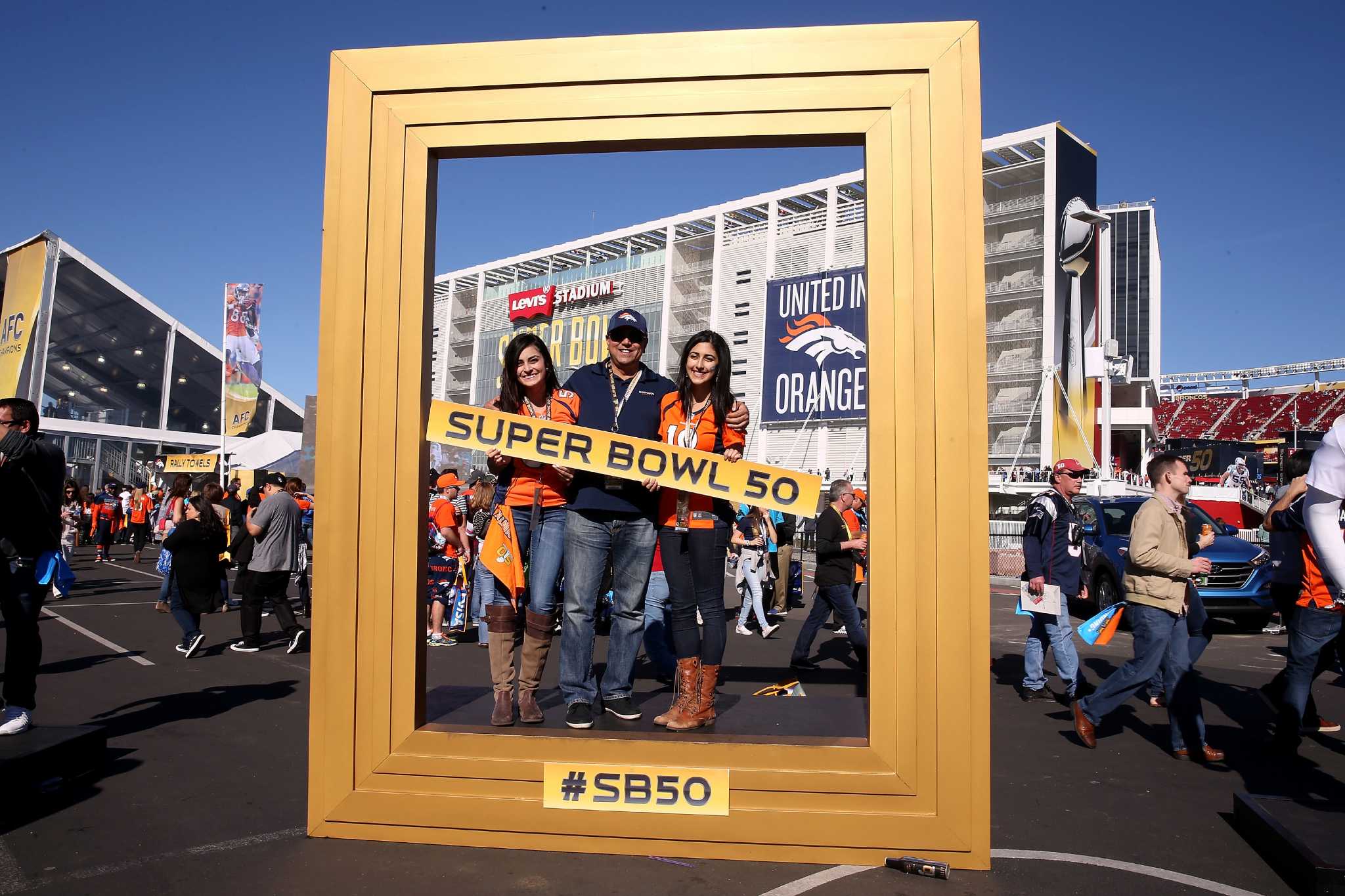 2016 Super Bowl Panoramic Picture - Super Bowl 50 - Denver Broncos