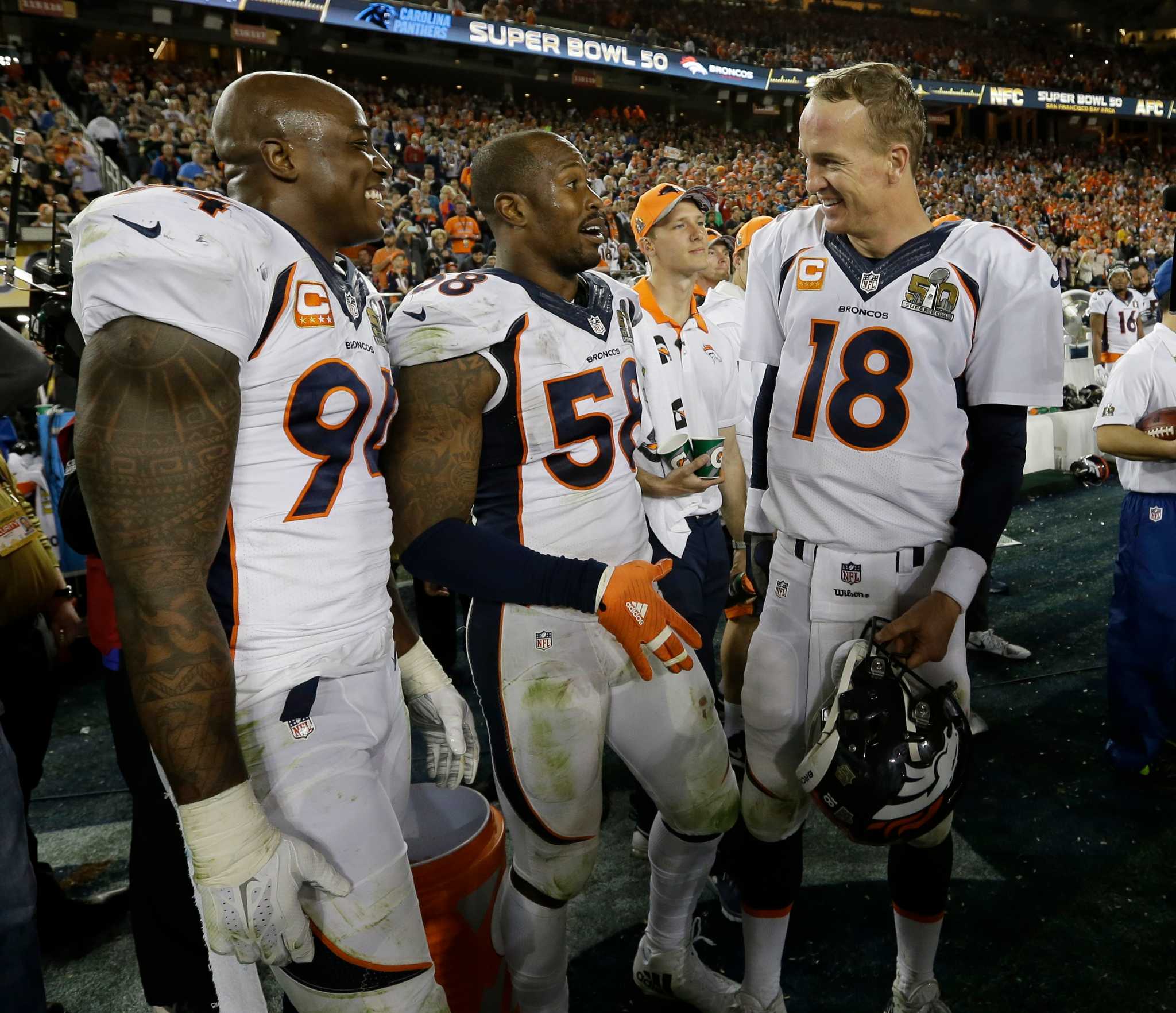 Broncos defeat Panthers, 24-10, as Von Miller and 'D' help Peyton Manning  in Super Bowl 50 victory – New York Daily News