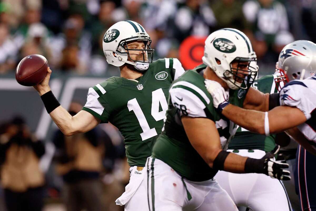 QB Ryan Fitzpatrick 2015 team: New York Jets Age: 332015 Stats: 335-of-562 passing, 3,905 yards, 31 touchdowns, 15 interceptionsNotes: You'd think the Jets would be interested in bringing Fitzpatrick back, but reports are that the two sides are far apart in contract talks. Aside from his nightmare game in the season finale versus Buffalo, the well-traveled "Amish Rifle" played well in his first season with New York, setting a franchise record for touchdown passes.