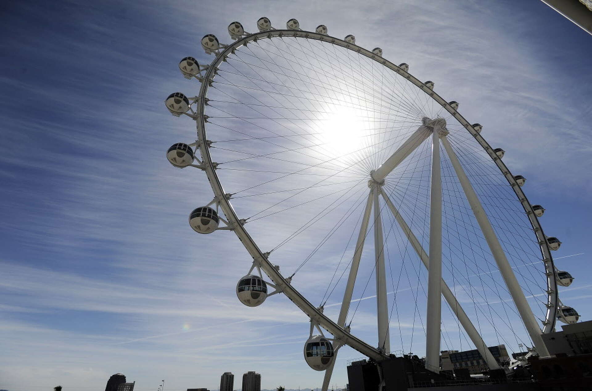 Sex on Ferris wheel leads to arrest