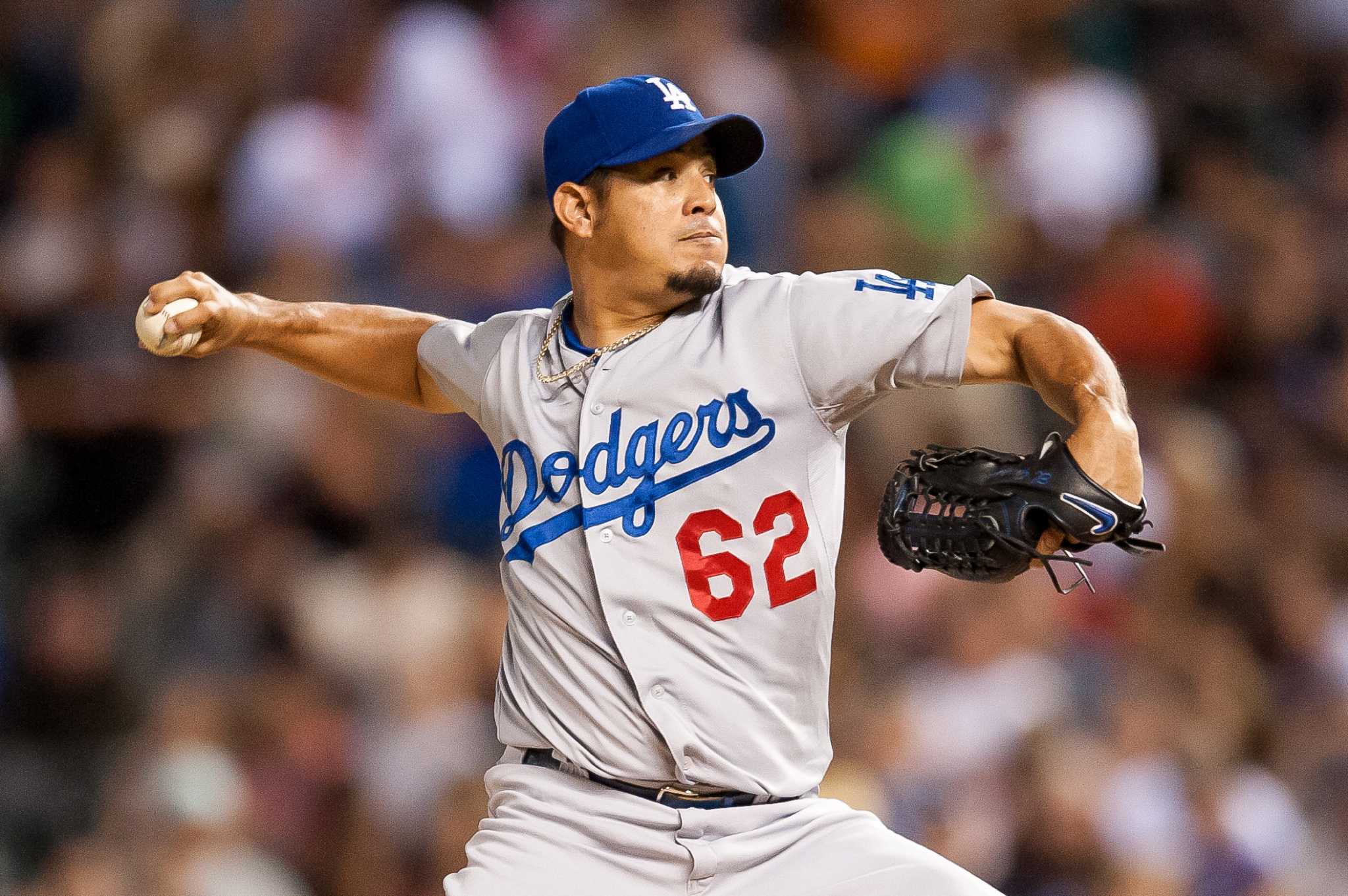 Reports Hisashi Iwakuma leaving Mariners for Dodgers