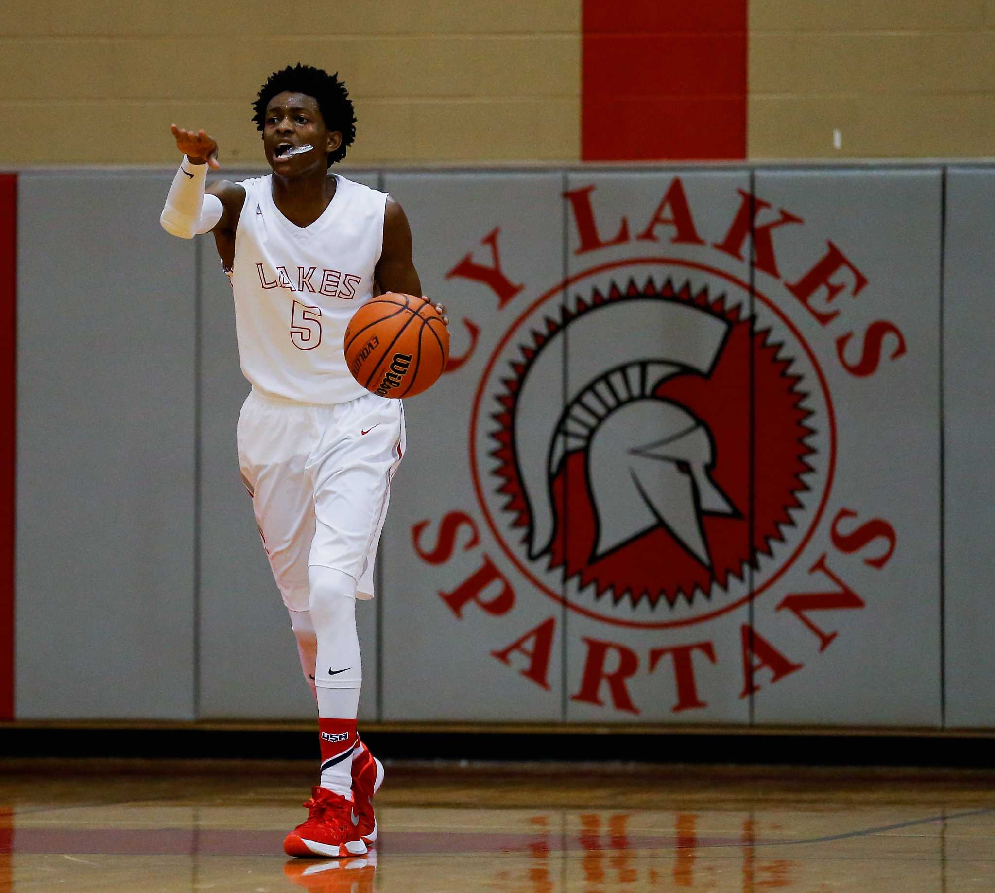 Catch A Rising Star In Cy Lakes Fox