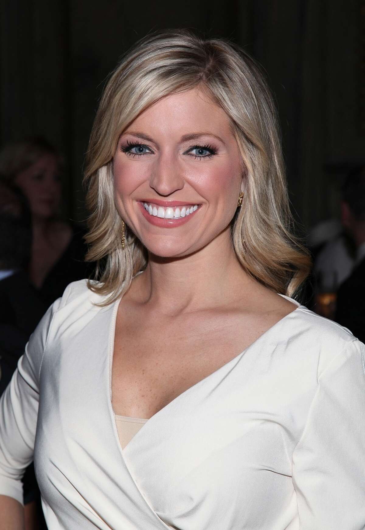 Ainsley Earhardt replaces Elisabeth Hasselbeck on 'Fox & Friends'