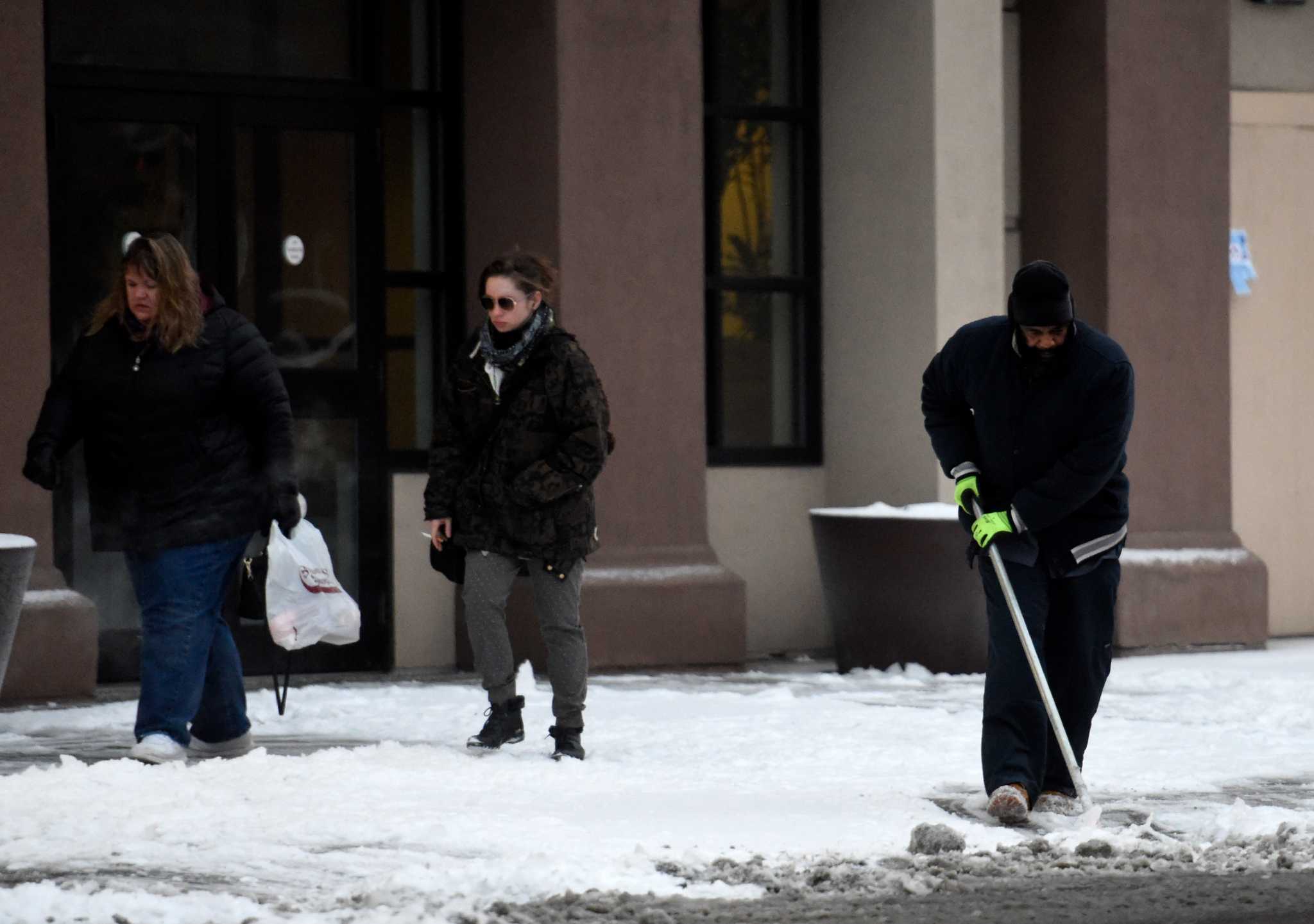 Overnight snow, sleet could make roads slippery Friday