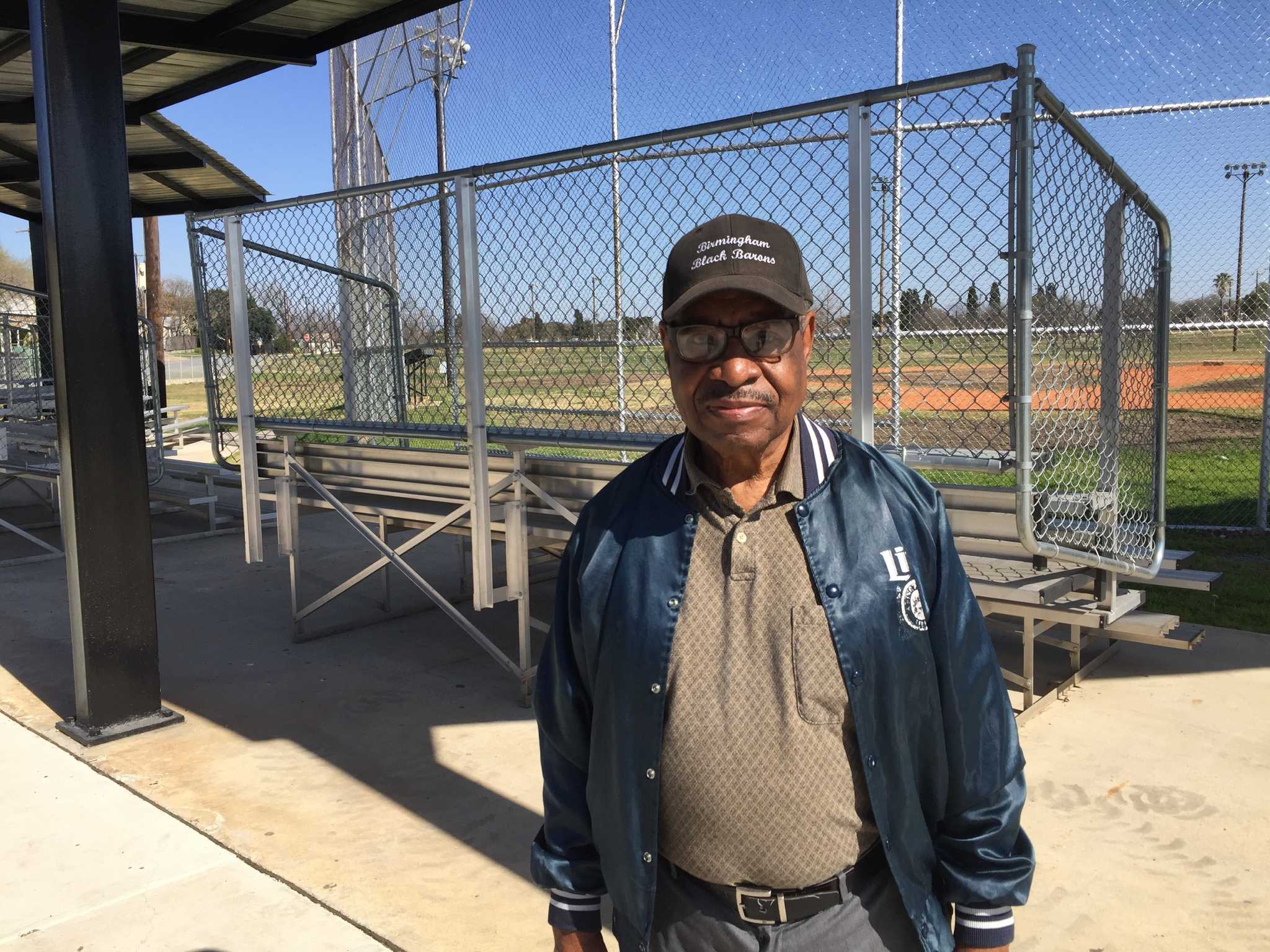 Lost-and-found photos recall great but short-lived San Antonio Bullets  baseball team