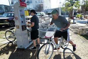 Charging stations, traffic sensors and 8 other new technologies that make life in S.A. easier