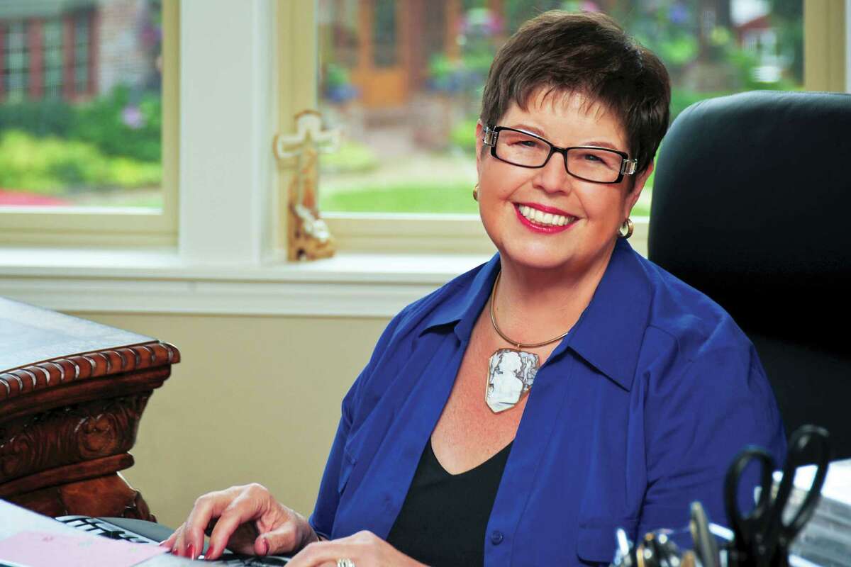 best-selling-romance-writer-debbie-macomber-coming-to-saratoga-springs