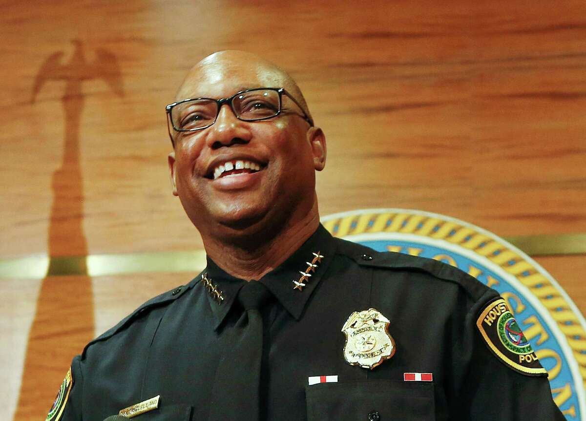 Houston Police Chief Charles McClelland will retire at the end of February after four decades of service in the Bayou City. ﻿
