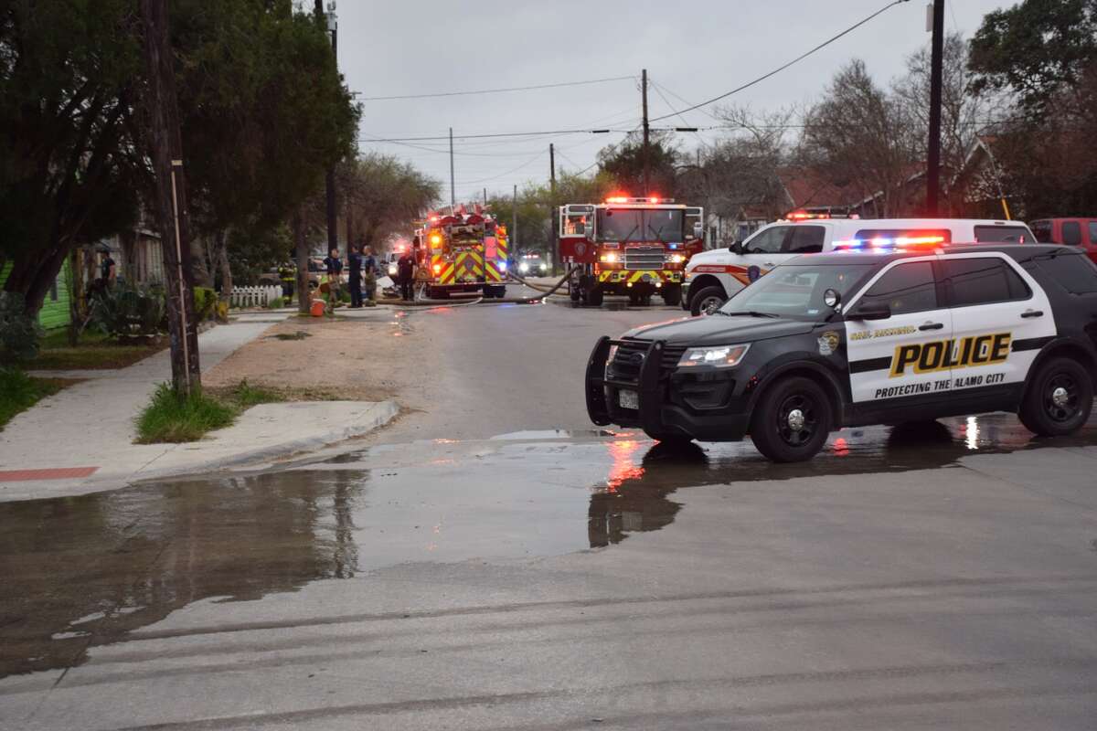 San Antonio fire crews extinguished house fire on the West Side Friday morning Feb. 19, 2016.