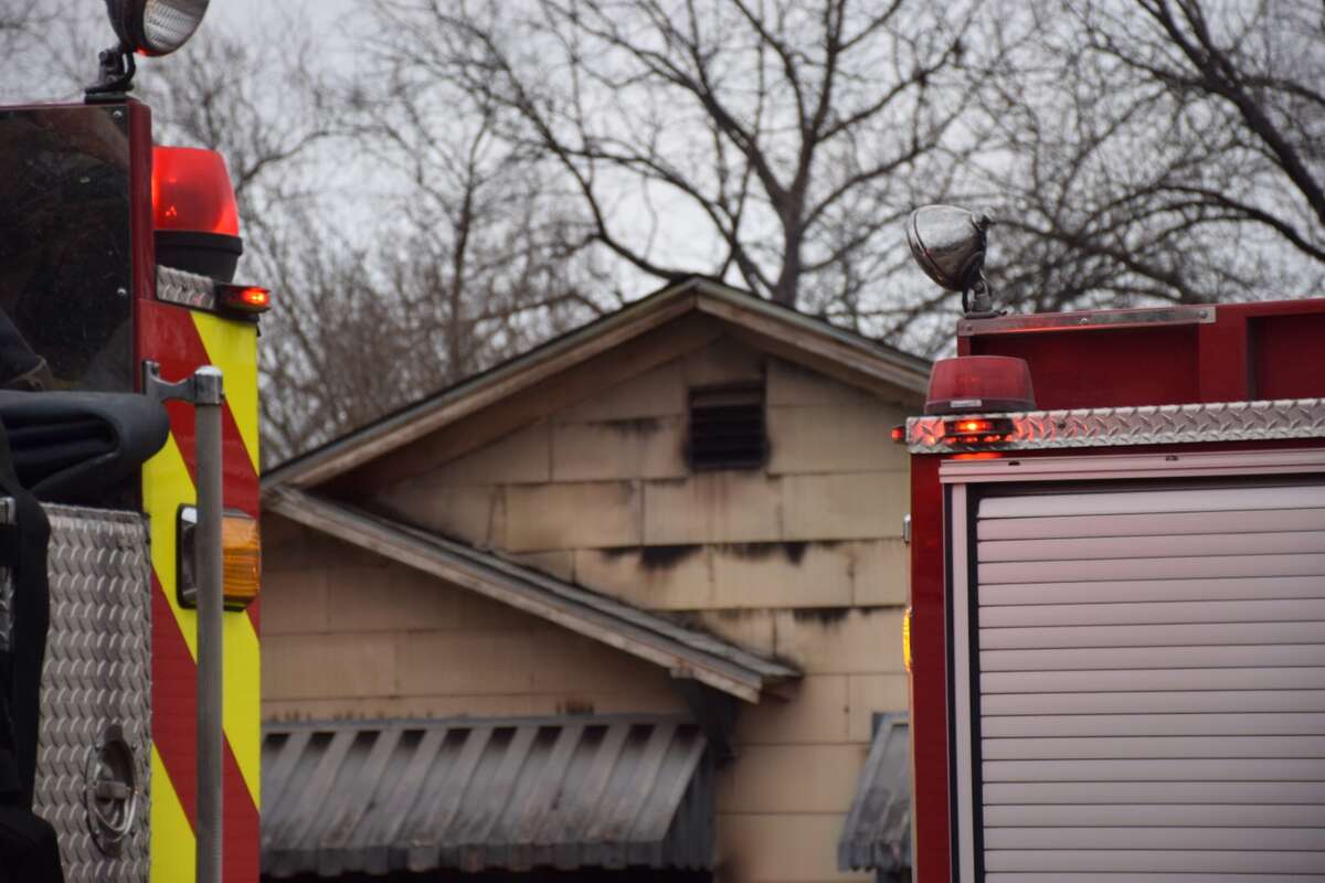 San Antonio fire crews extinguished house fire on the West Side Friday morning Feb. 19, 2016.