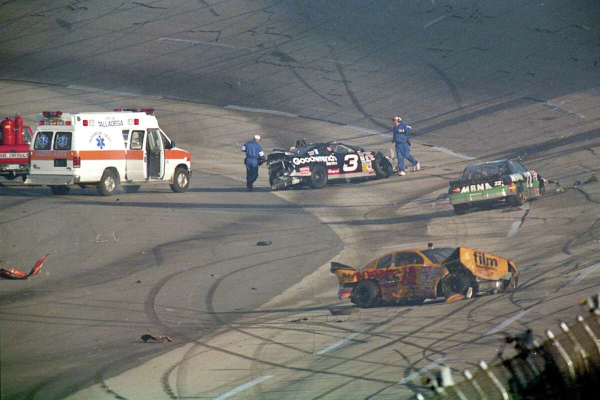 It's Been 15 Years Since Dale Earnhardt Drove His Last Daytona 500