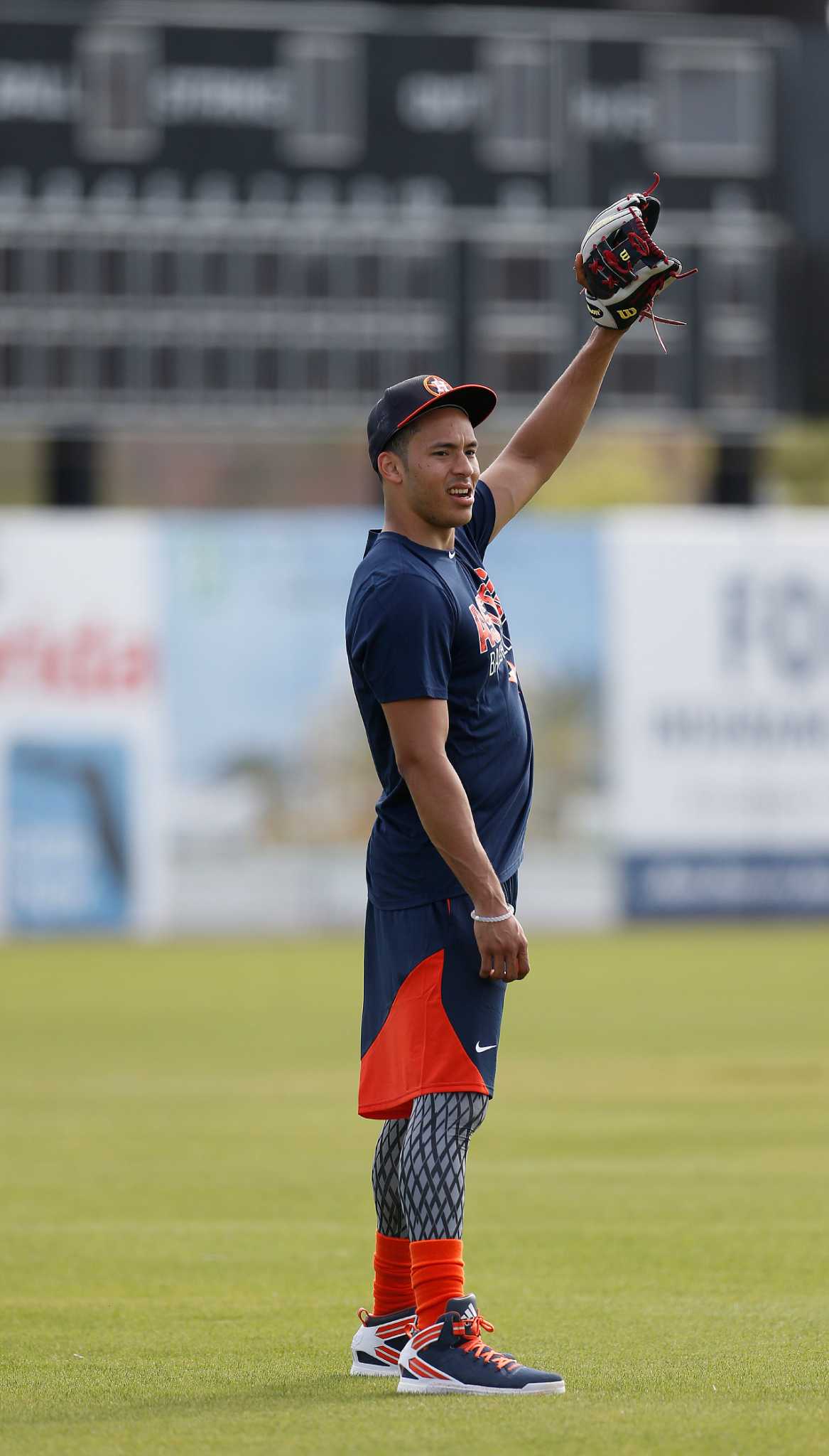 Houston Astros: The Beardless Evan Gattis Might Practice Catching