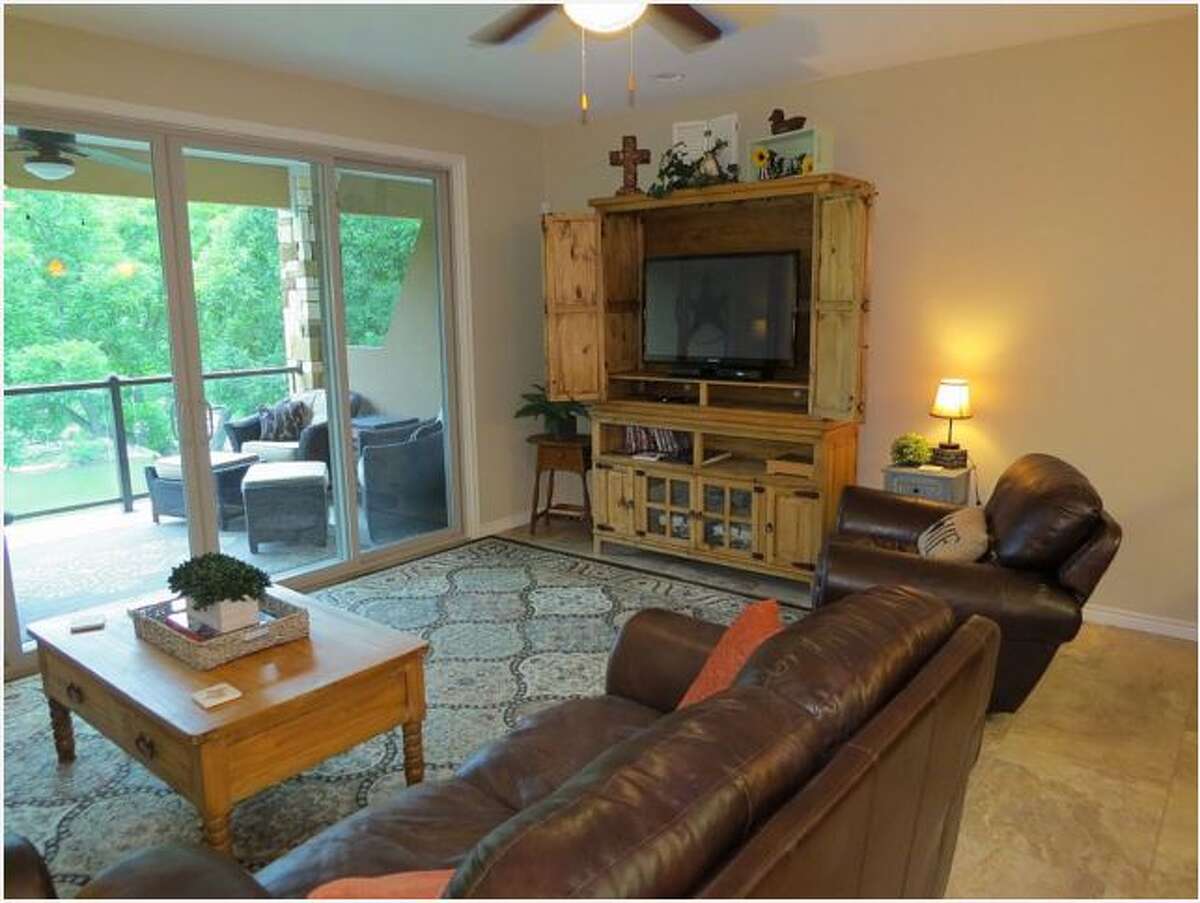 13 spectacular riverfront homes for your next Texas vacation