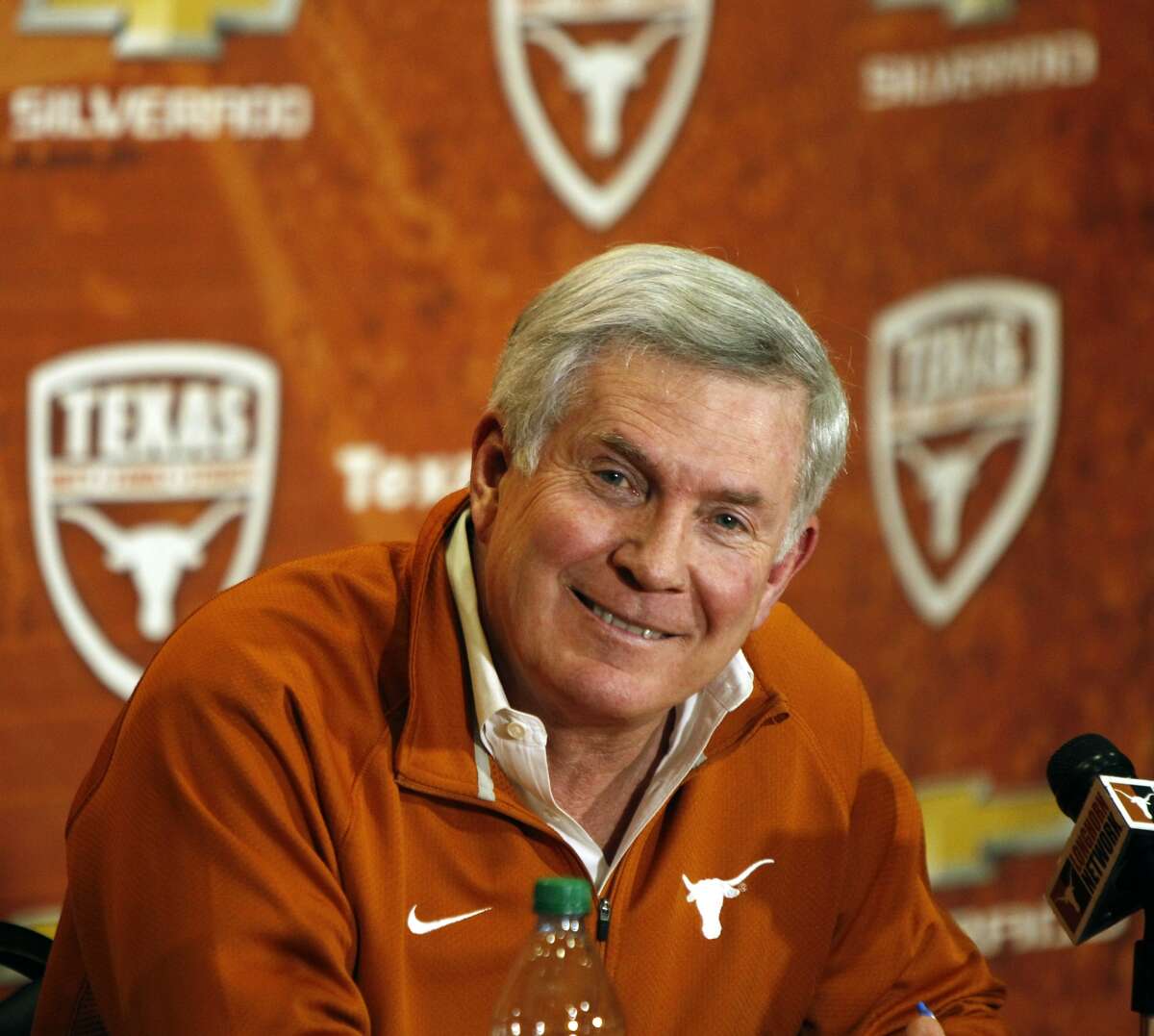 Mack Brown led Texas to a 158-48 record during his 16-season stint as the Longhorns' head coach from 1998-2013. (Getty Images) 