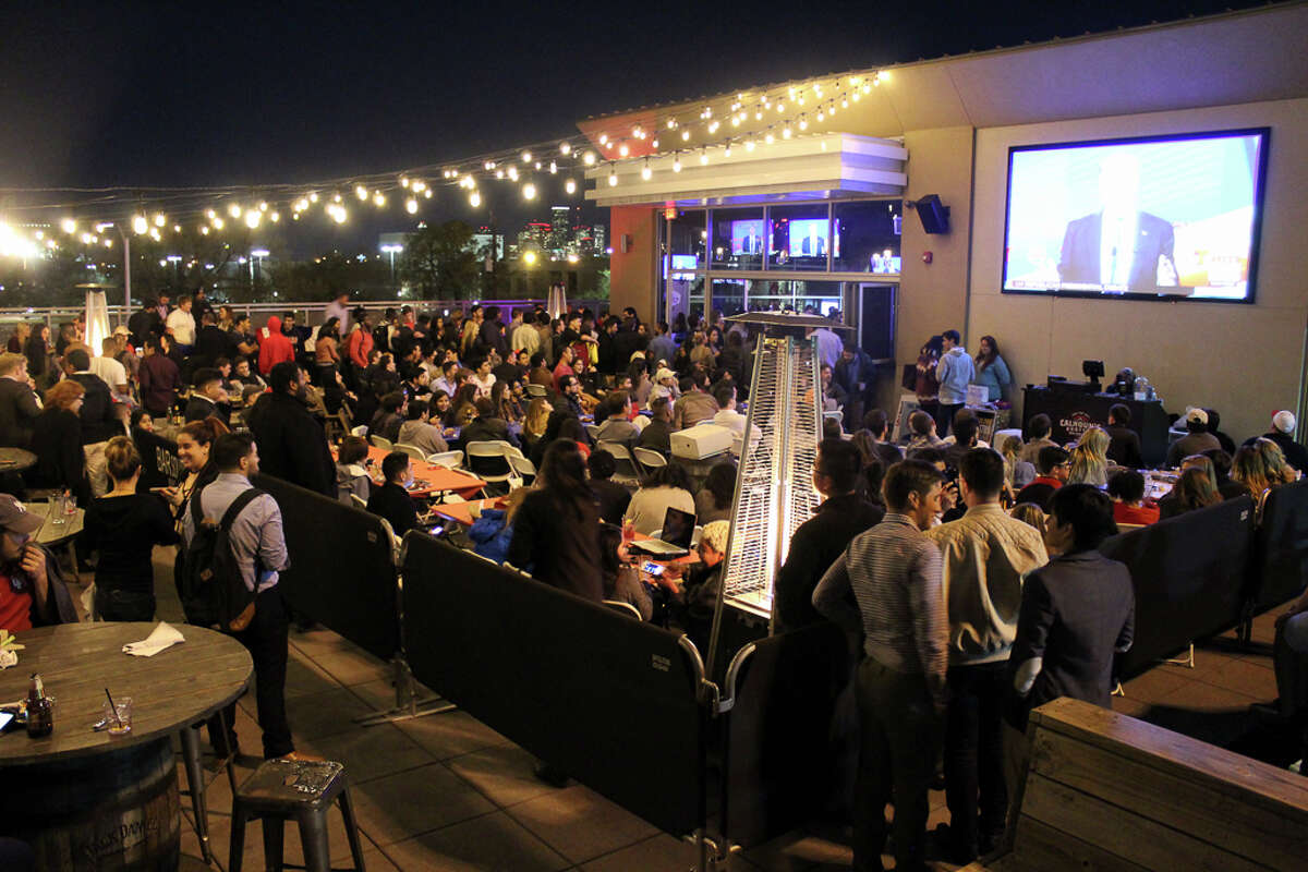 21 Houston rooftop restaurants and bars with aweinspiring scenery