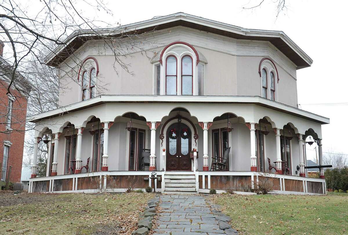 the octagon house