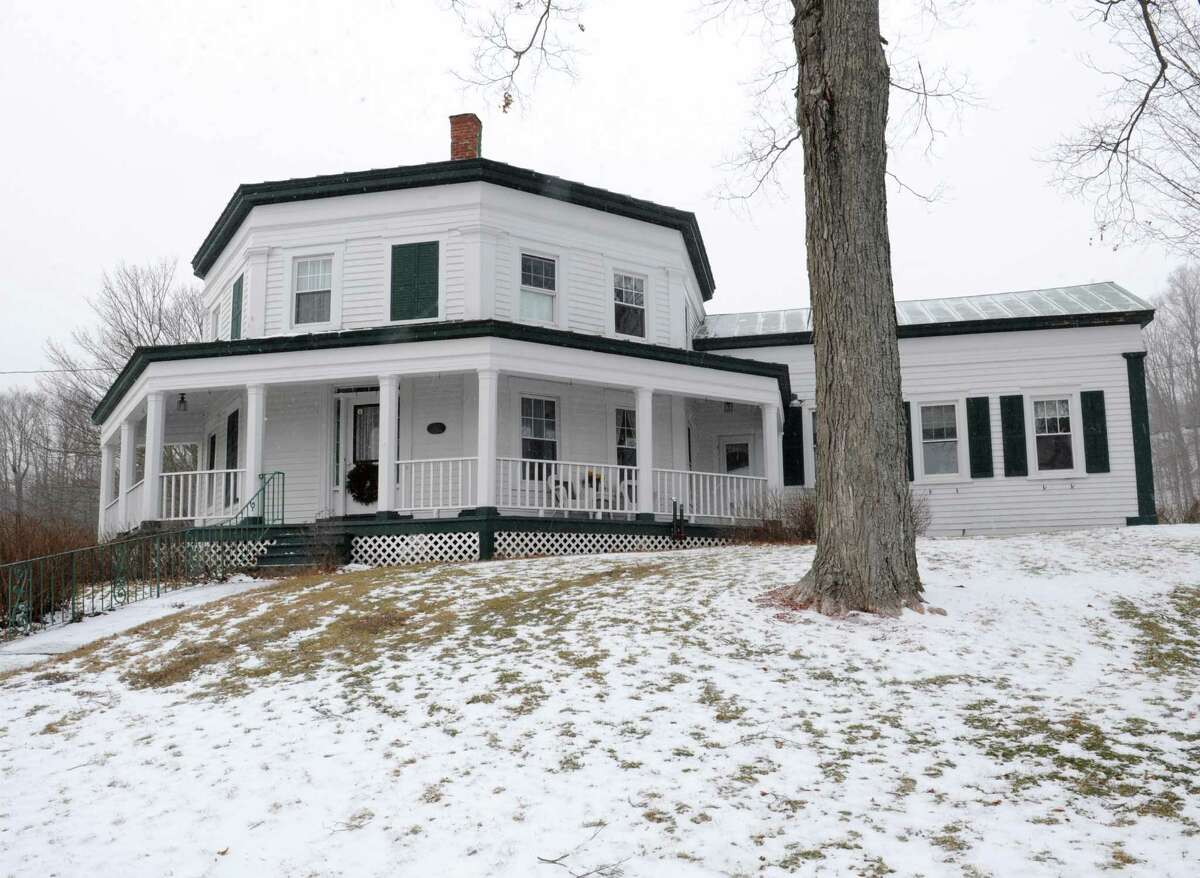 Power of eight Octagon houses