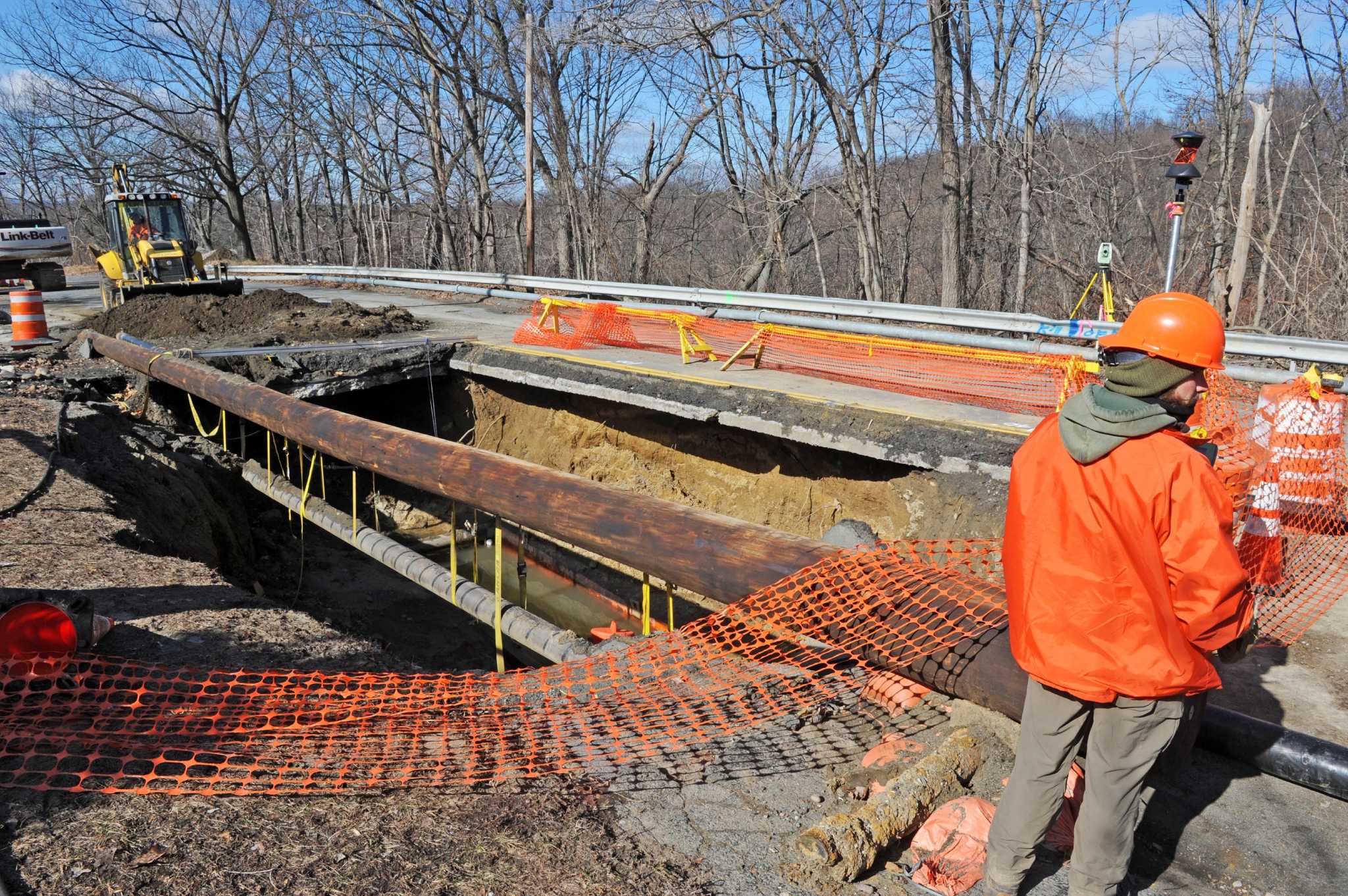 Campbell Avenue sinkhole work resumes