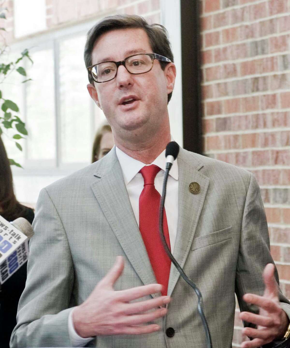 Esty rival says congresswoman invisible in Sherman