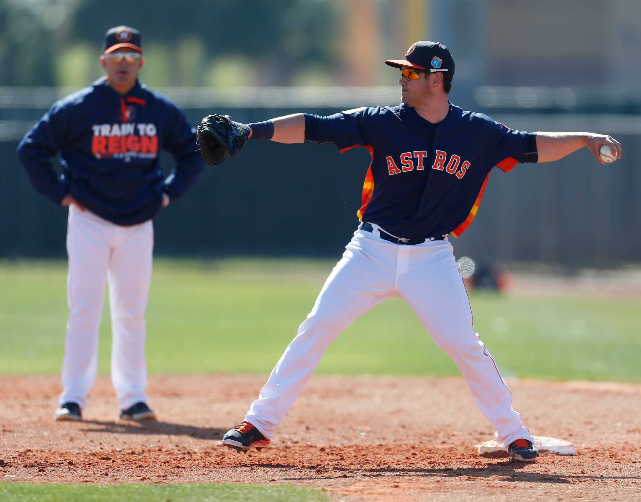 How Carlos Correa, Jose Altuve guided Jeremy Peña's Astros breakout