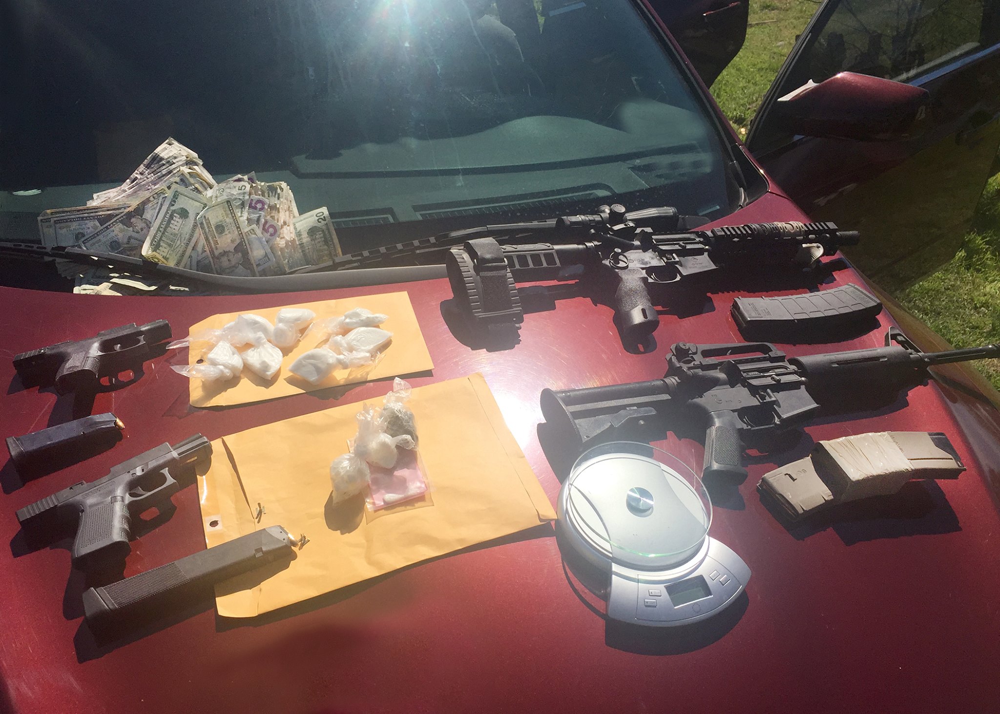 Bexar County Sheriff's Office squad arrests 3 men, seizes guns, cash ...