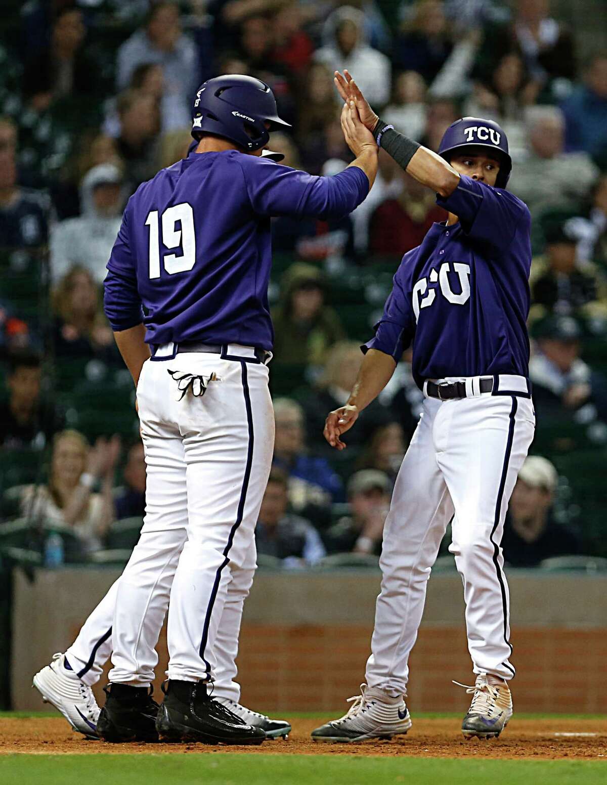No. 2 Tech Walks-Off Rice in Extras for Series Sweep - Texas Tech Red  Raiders