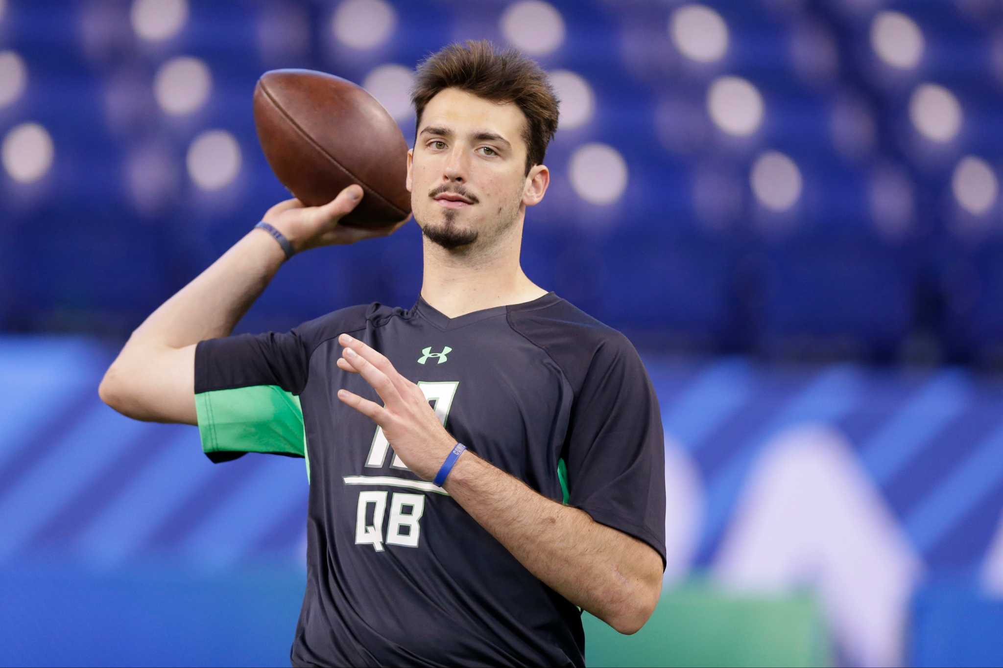 2016 NFL Scouting Report: Scouting Paxton Lynch, Memphis