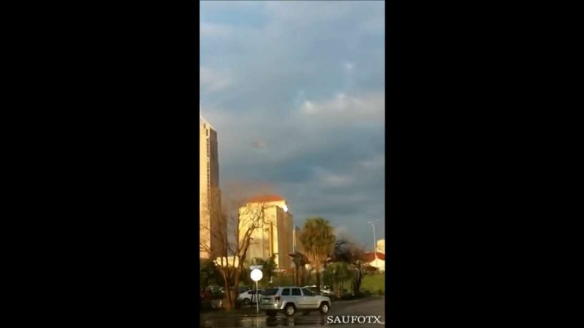 Video: UFO reportedly sighted in downtown San Antonio
