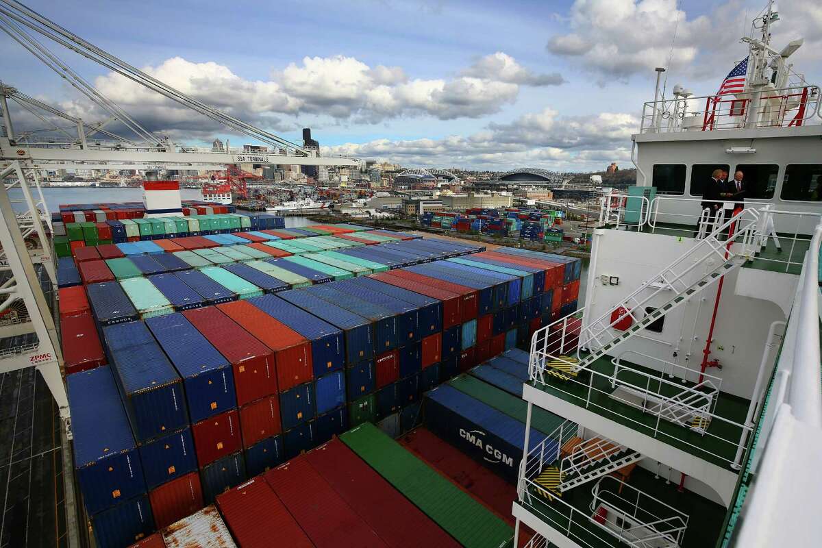 See Inside The Benjamin Franklin Worlds Largest Container Ship