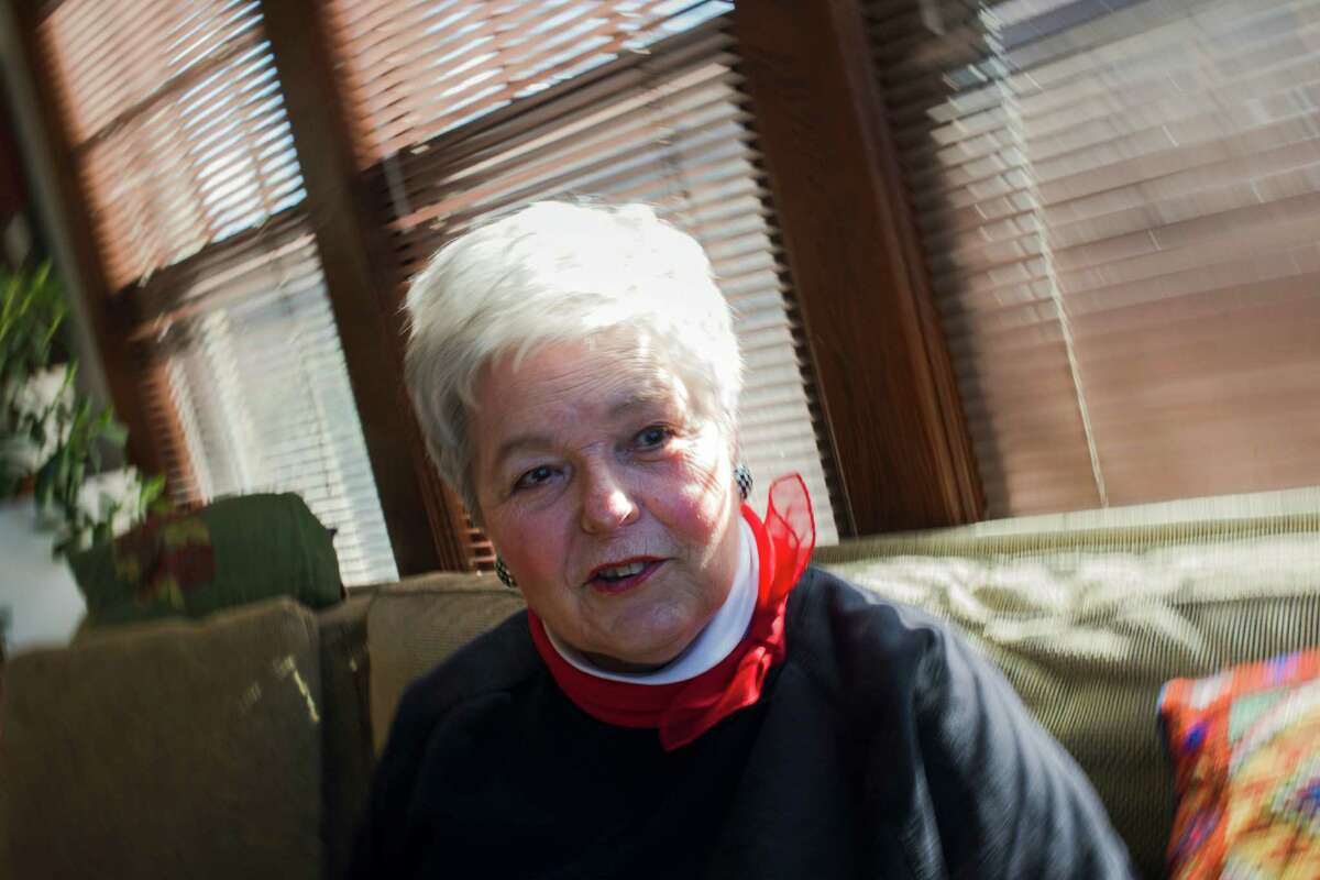 Ora Larson, who suffered a common form of vertigo and found relief through a technique called the Epley maneuver, at home in Saint Paul, Minn., Feb. 25, 2016. The most common form of vertigo can be quickly treated by repositioning the head, but many doctors remain unfamiliar with the maneuver. (Alex Potter/The New York Times)