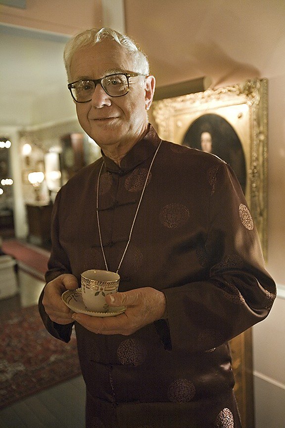 Dr. Jerome Oremland, noted Bay Area psychiatrist, Renaissance man