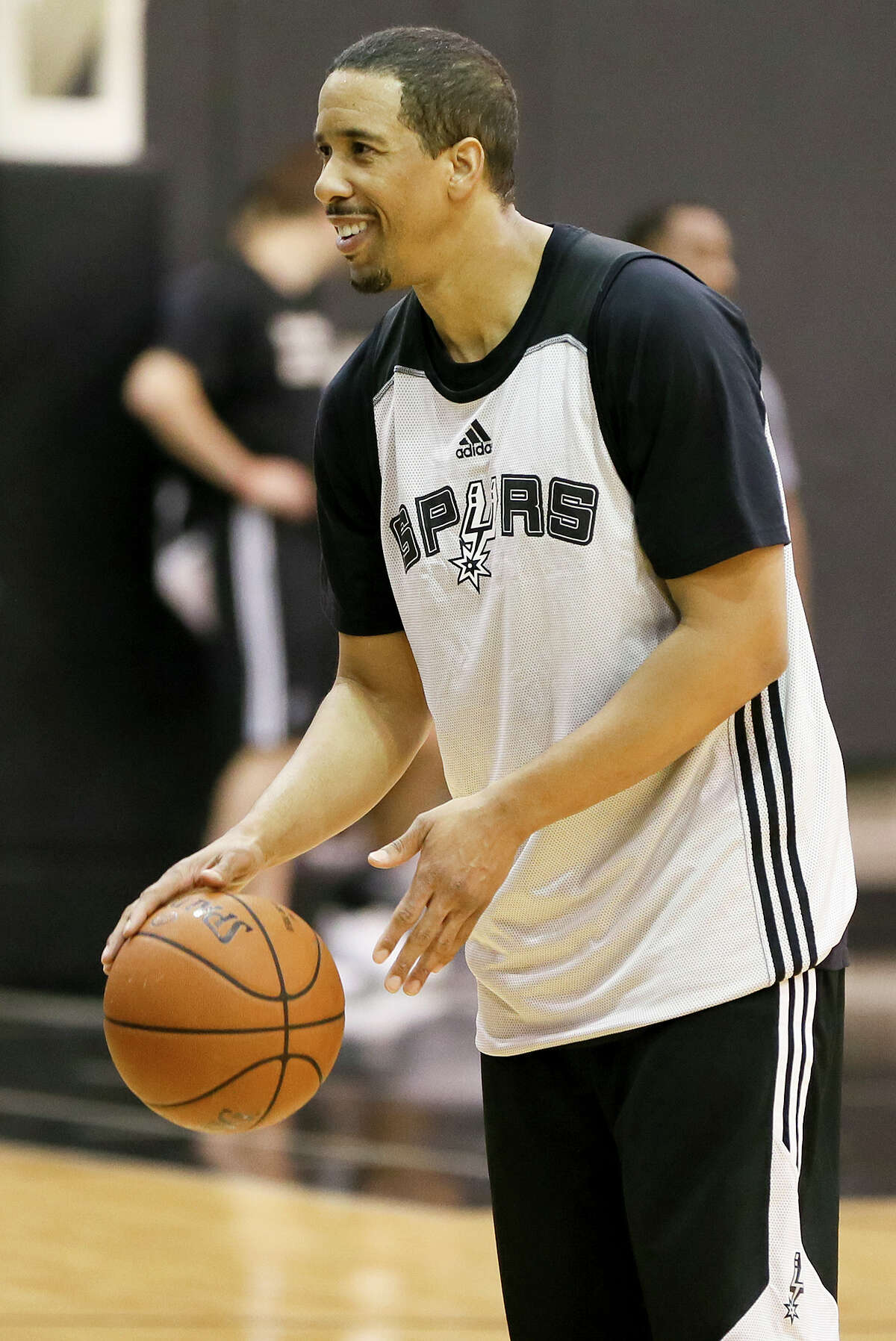 The newest Spurs roster addition, veteran guard Andre Miller, during his first workout at the Spurs practice facility on Tuesday, March 1, 2016.