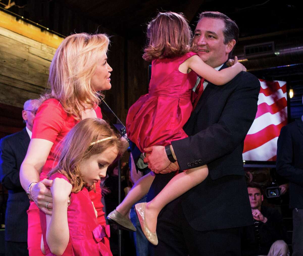 ages of ted cruz daughters