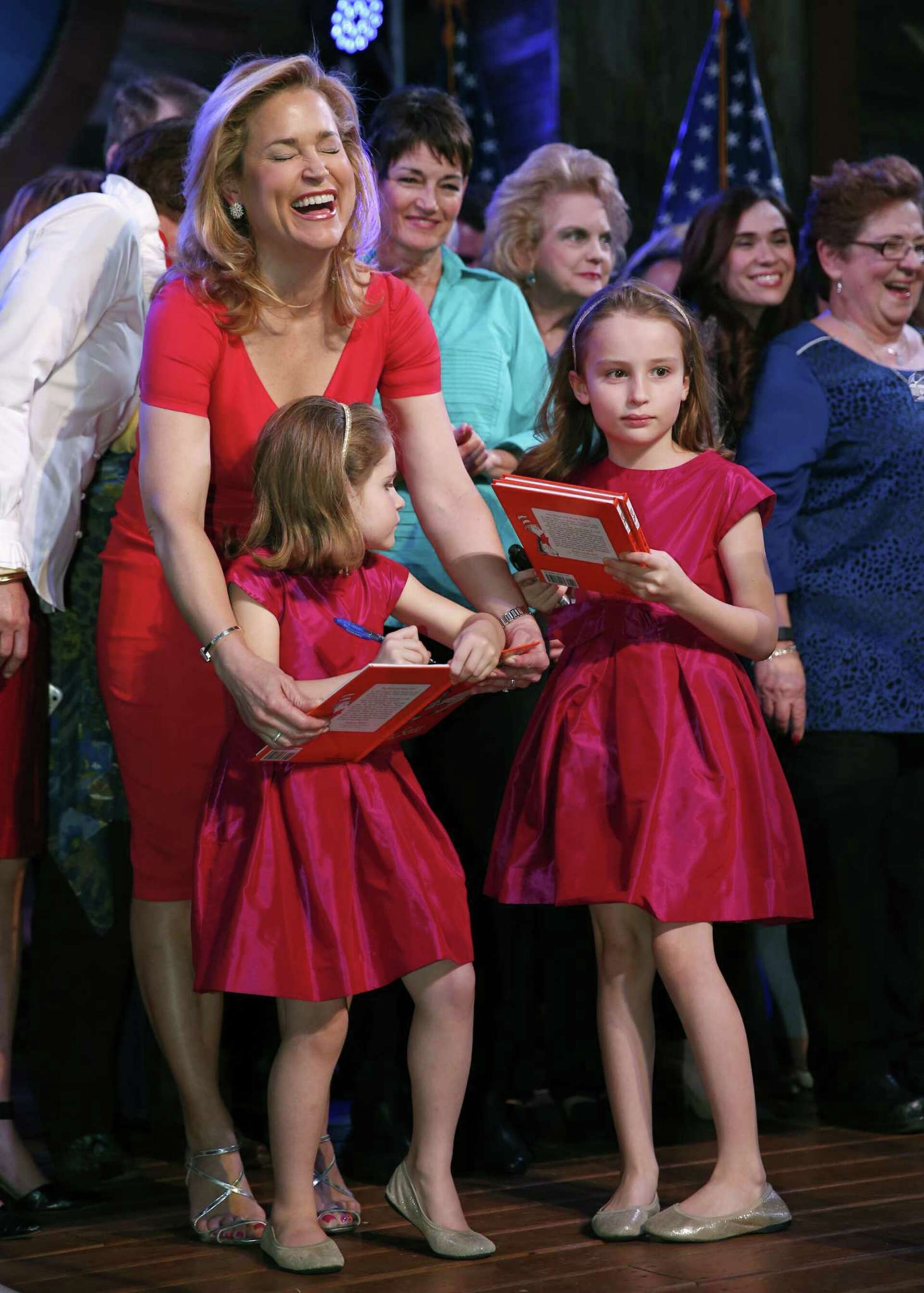 https://s.hdnux.com/photos/44/13/50/9484811/4/1920x0.jpg