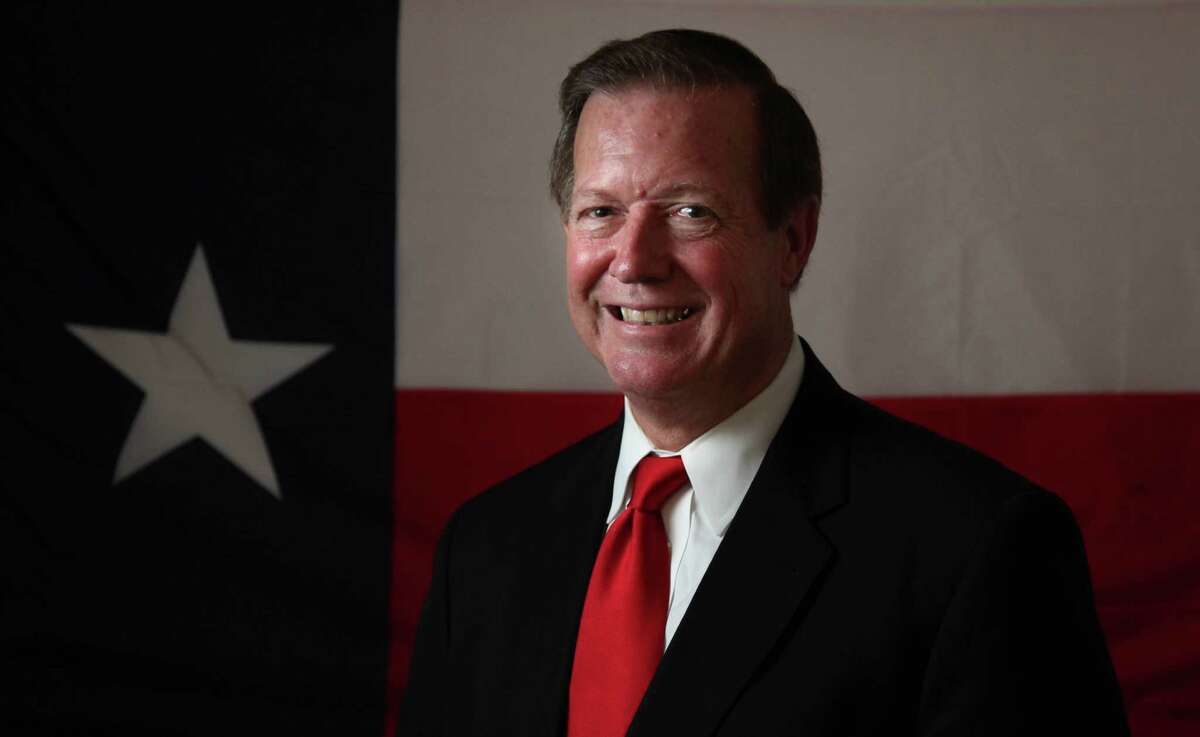 Rep. Randy Weber leads over Keith Casey in the 2016 Texas primary elections.