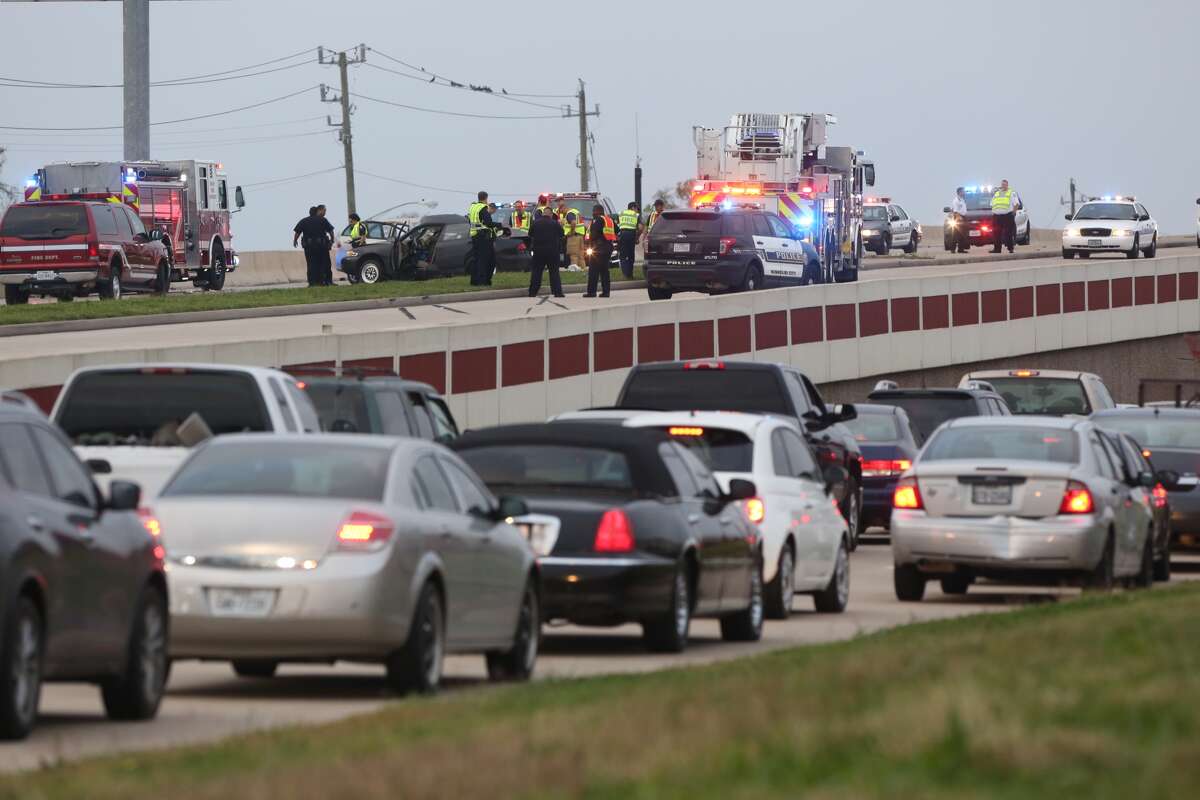 US 90 reopens after deadly head-on crash in Missouri City